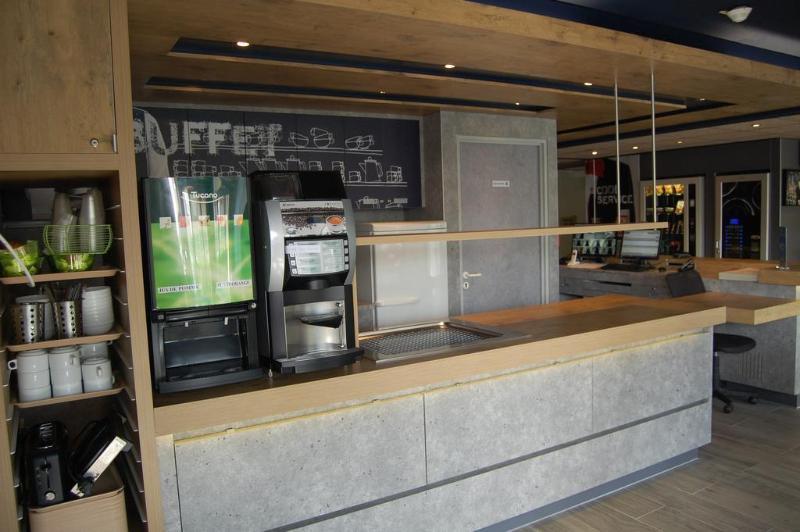 ויטרולה Ibis Budget Marseille Vitrolles מראה חיצוני תמונה