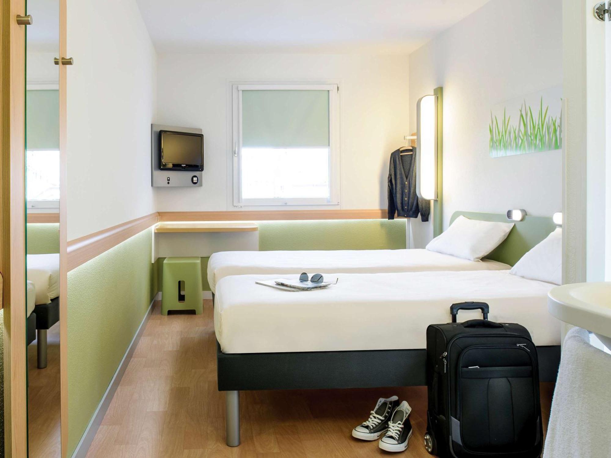 ויטרולה Ibis Budget Marseille Vitrolles מראה חיצוני תמונה