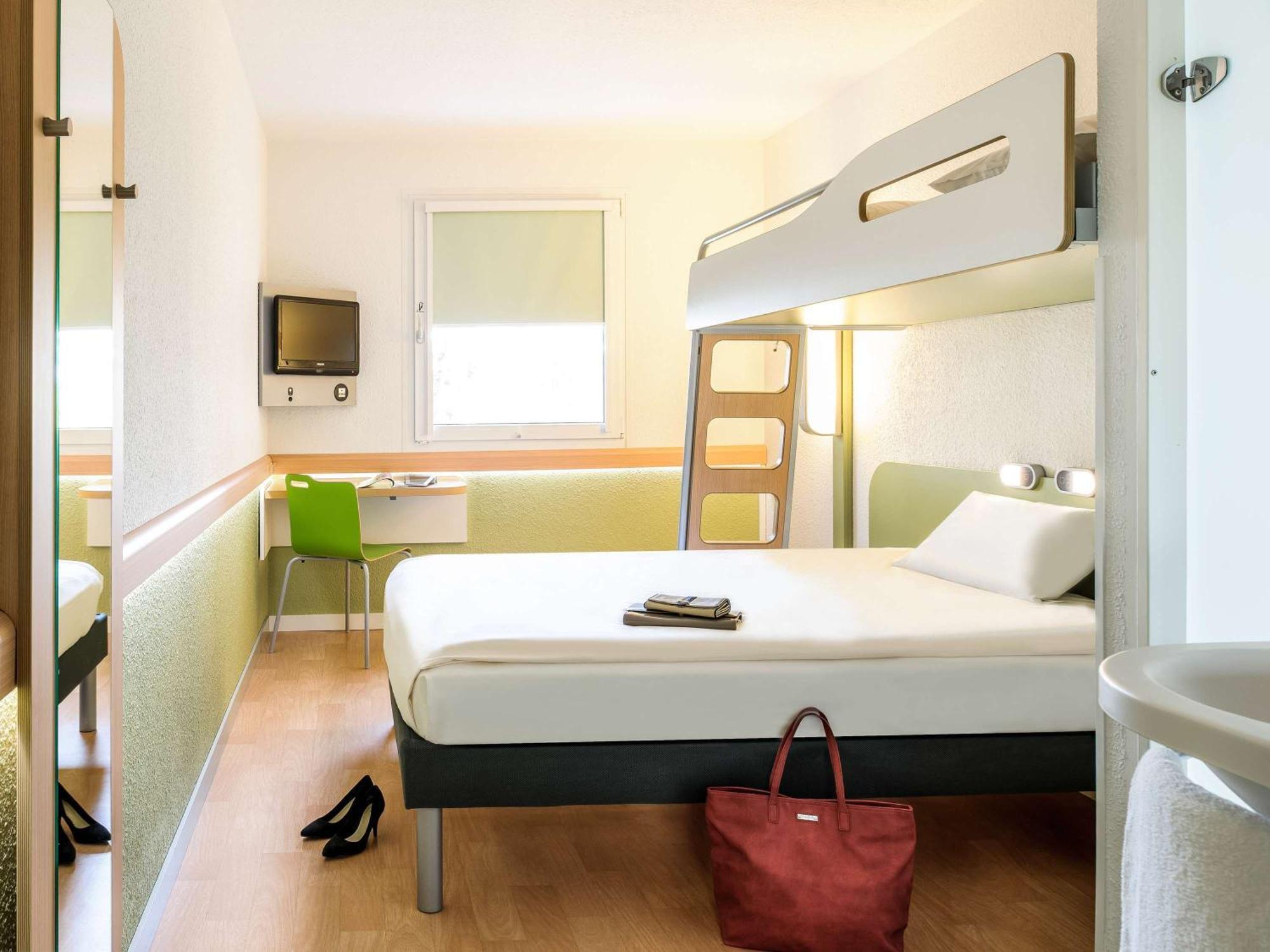 ויטרולה Ibis Budget Marseille Vitrolles מראה חיצוני תמונה